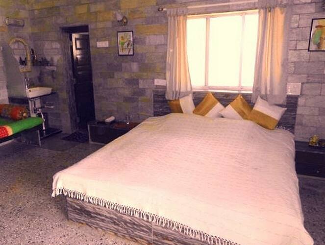 VA Bungalow 3 BHK, Lonavala 1